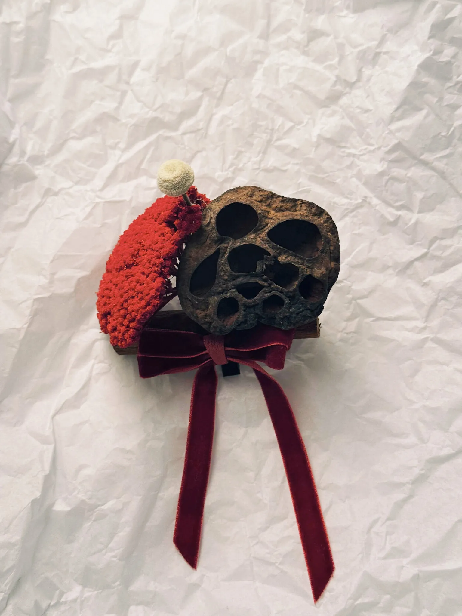 Natural Christmas baubles with lotus pods, physalis lanterns, yarrow and dried botanicals with velvet ribbon handmade in London - image 5